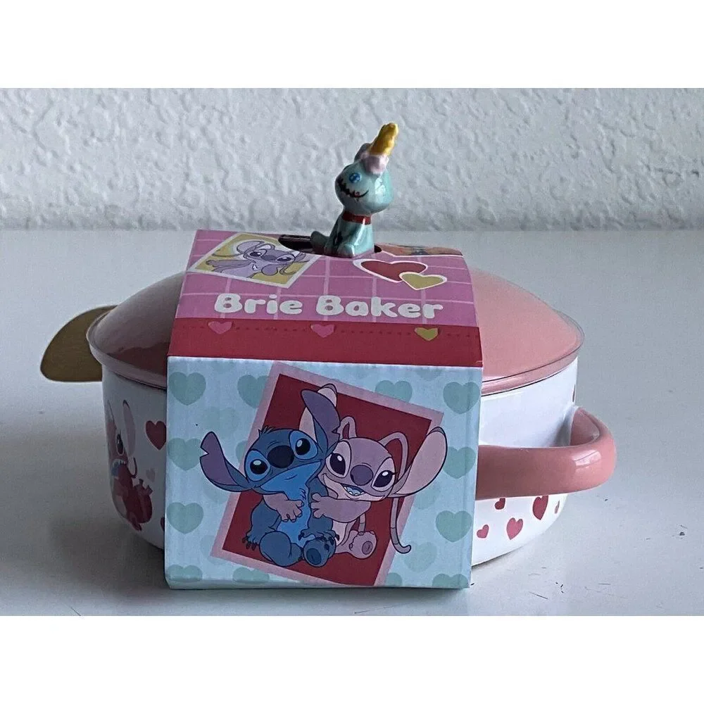 Disney Stitch And Angel Valentines Hearts Ceramic Brie Baker‎ & Wood Spoon NEW